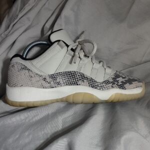 Jordan 11 Snakeskin